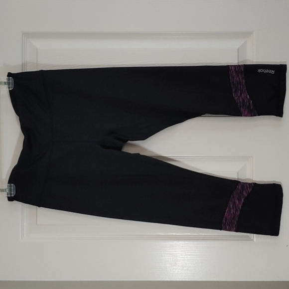 Reebok Black Purple Capri Active Leggings Work Out Pants Waist Key Pocket Size S - Picture 1 of 5